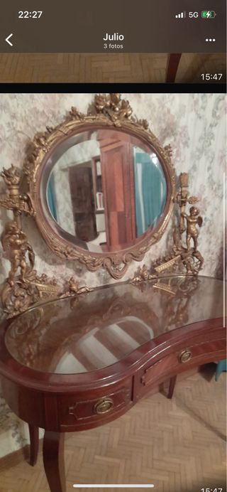 Dormitorio antiguo madera y tela