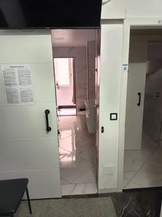 Puerta corredera lacada blanco