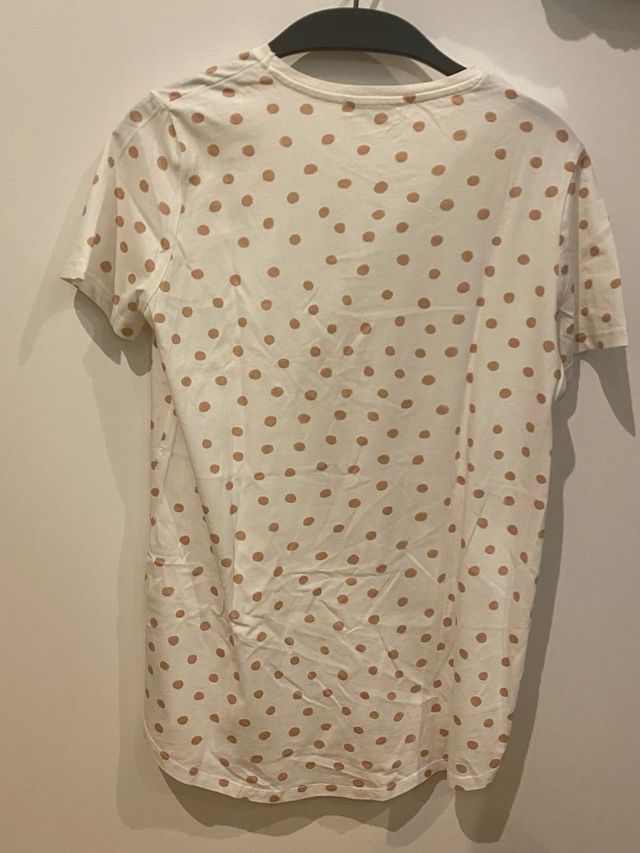 Camiseta Zara lunares blanca y rosa Talla S