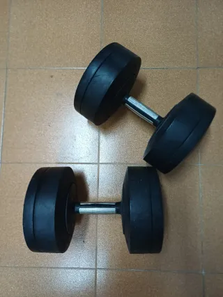 Par Mancuernas Technogym 40 kg