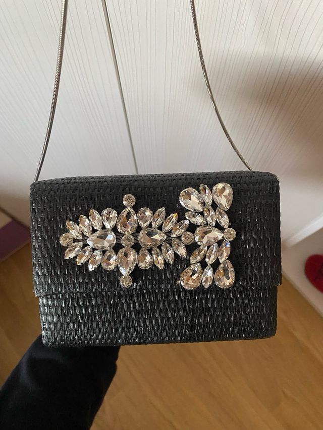 Bolso de fiesta negro con pedrería