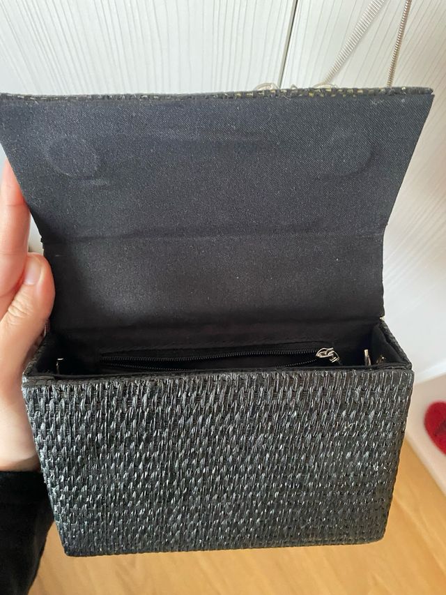Bolso de fiesta negro con pedrería