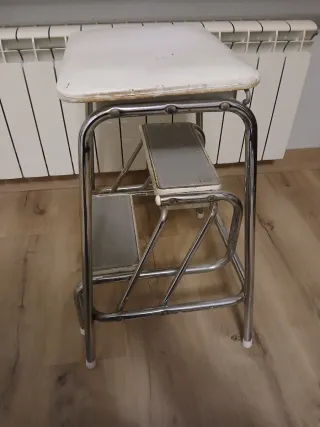 Banqueta Escalera Vintage Cromada