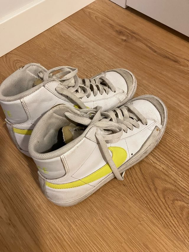 Zapatillas Nike Blazer Mid blancas y amarillas