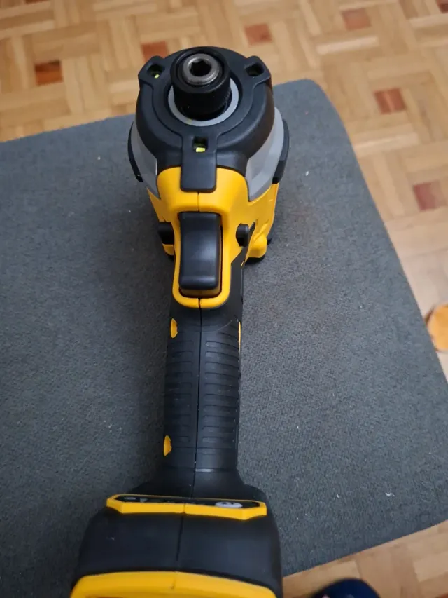 Atornillador DeWalt 20V Brushless