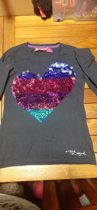 Camiseta Desigual Corazón Lentejuelas