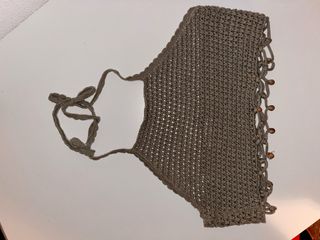 Top crochet verde con abalorios