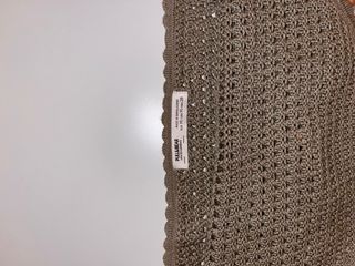 Top crochet verde con abalorios