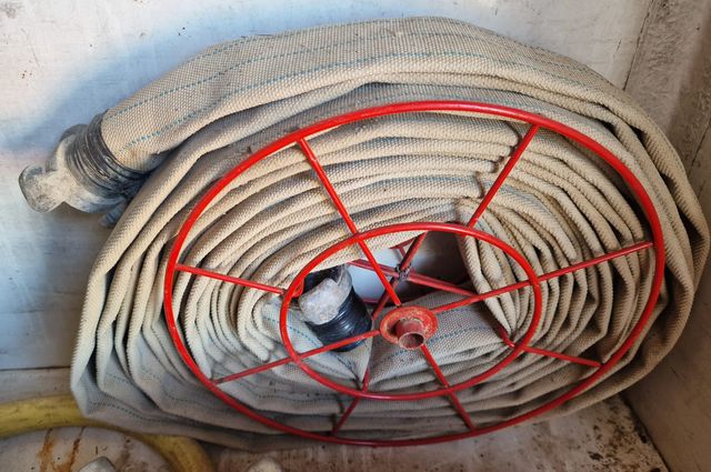 Manguera de riego/incendio con soporte