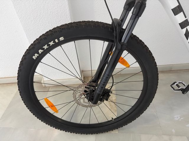Bicicleta TREk marlin 7 TALLA L  rueda 29”