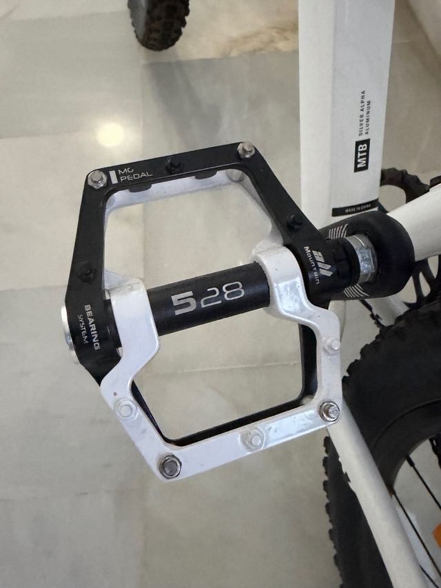 Bicicleta TREk marlin 7 TALLA L  rueda 29”