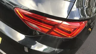 Faróis e Luz de Freio