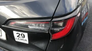 Faróis e Luz de Freio