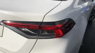 Faróis e Luz de Freio