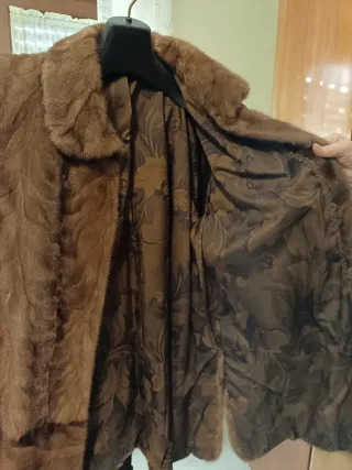 Pelliccia marrone nuova