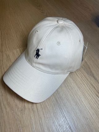 Berretto beige Polo Ralph Lauren con logo ricamato