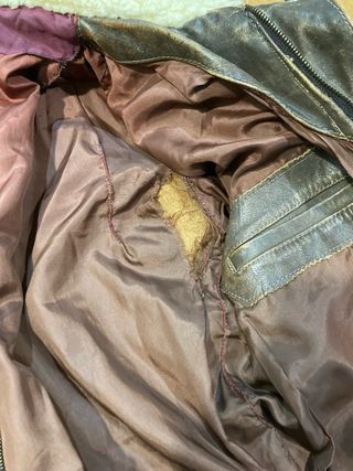 Cazadora piloto bomber cuero con cuello borrego