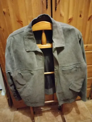 Cazadora de cuero de Araújo