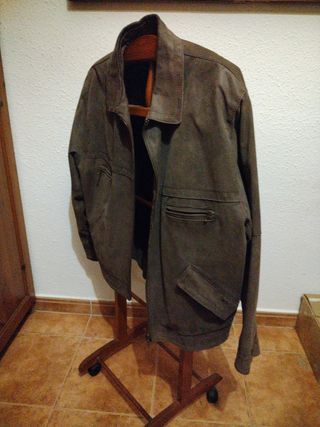 Cazadora de cuero de Araújo