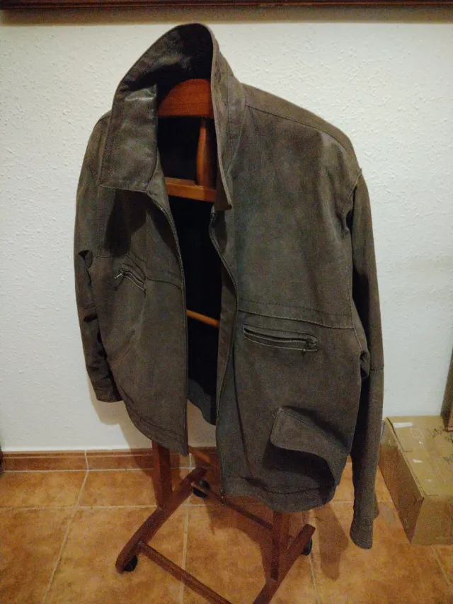 Cazadora de cuero de Araújo