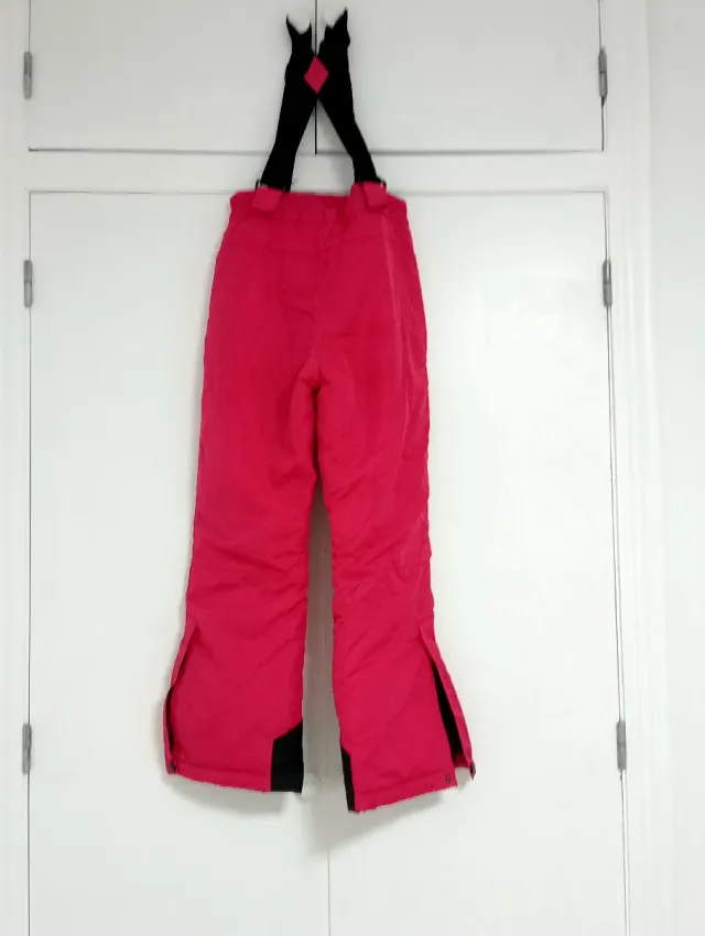 Pantalones de esquí rosas con tirantes