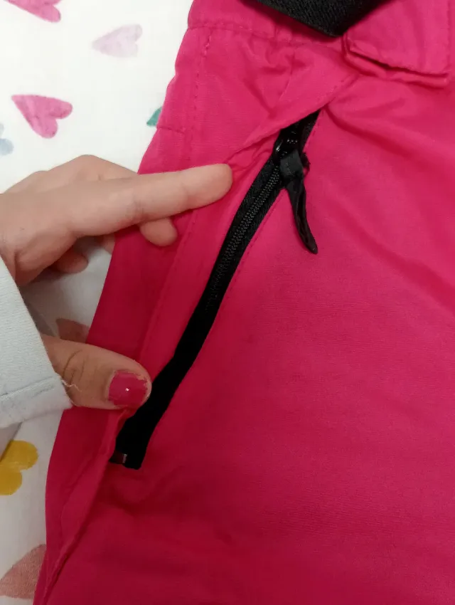 Pantalones de esquí rosas con tirantes
