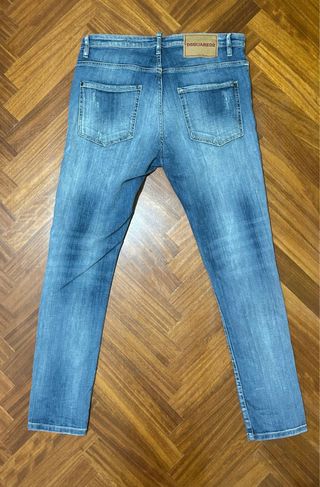 Pantalón vaquero Dsquared2 desgastado