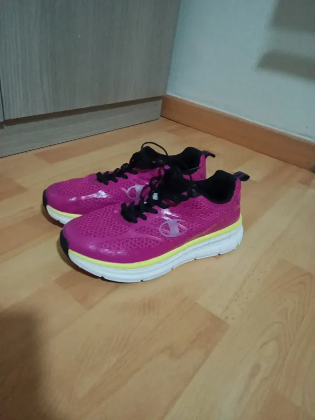 Zapatillas Champion Fucsia y Amarillo