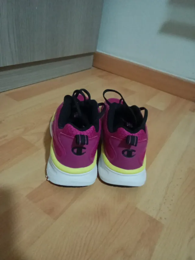 Zapatillas Champion Fucsia y Amarillo