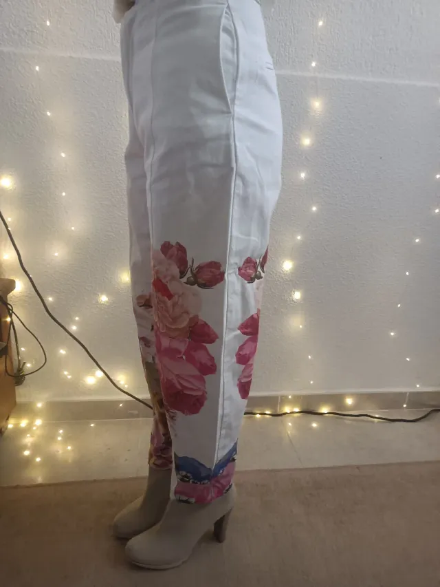 Conjunto floral Desigual