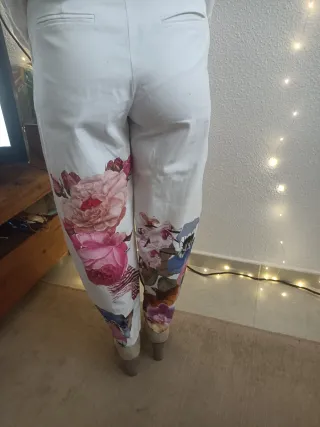 Conjunto floral Desigual