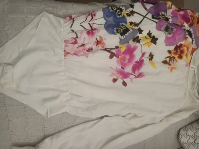 Conjunto floral Desigual