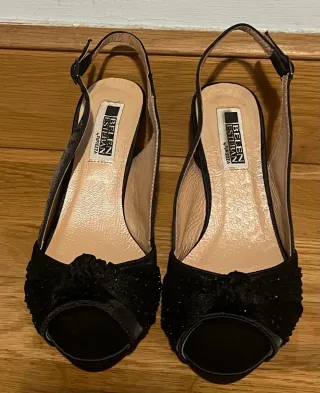 Zapatos Belén Esteban Negros  by Furiezza.Talla 36