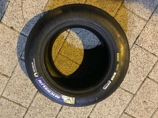 Lote slicks circuito llanta 13