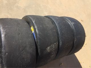 Lote slicks circuito llanta 13