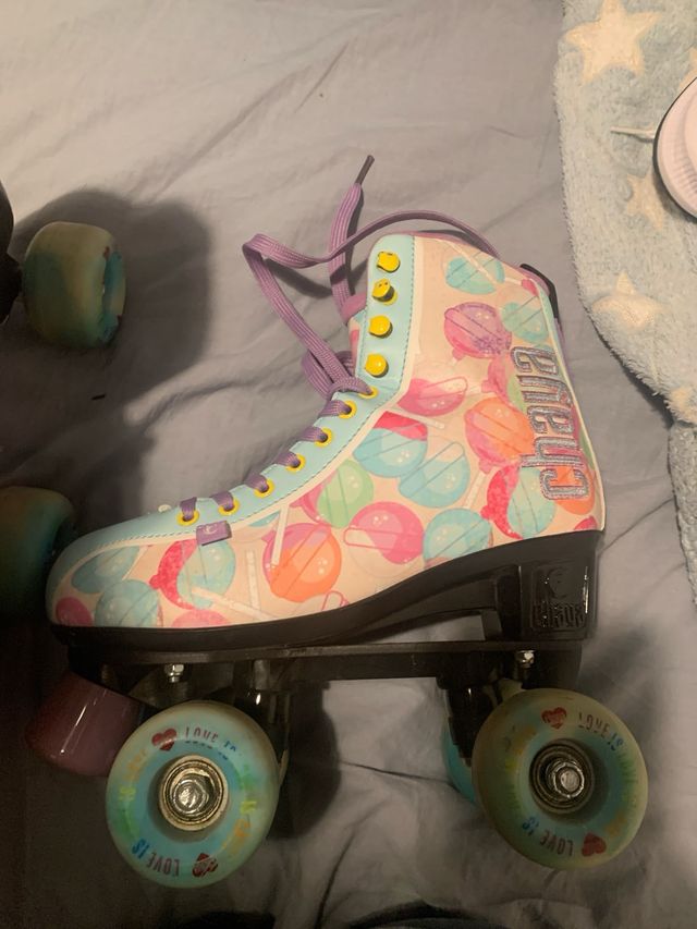 Patines 4 ruedas con bolsa, talla 37,5.