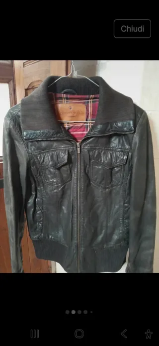 Giacca in pelle nera