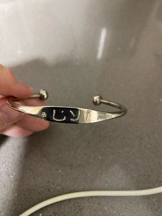 Pulsera abierta de plata y pendientes plata.