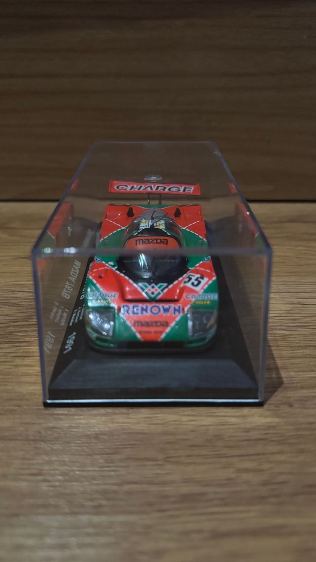 Coche miniatura Mazda 787B Le Mans 1:43