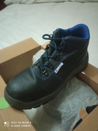 Bota de trabajo Panter Negra y Azul