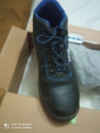 Bota de trabajo Panter Negra y Azul