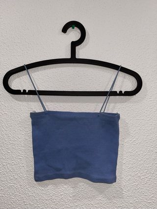 Top azul sin mangas