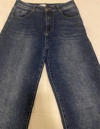 Pantalón vaquero ancho mujer.