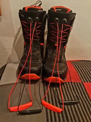 Botas Snowboard Nitro Negras y Rojas