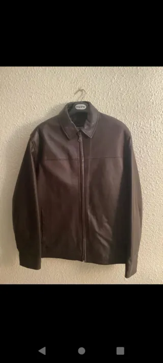 Cazadora de piel marrón