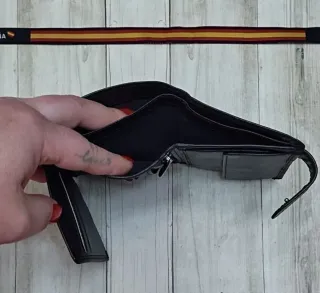 CARTERA CON MONEDERO EN PIEL BANDERA + REGALO PULS