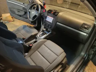 Volkswagen Golf 2004