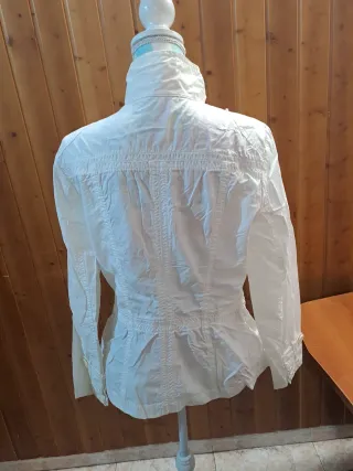 Cazadora Burberry Blanca Mujer