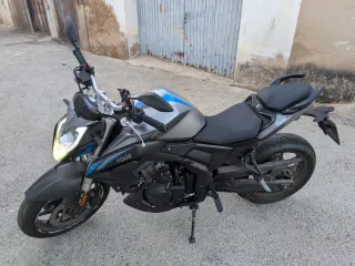 Moto Voge 500 R (Carnet A2)