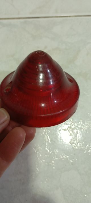 Luz roja trasera Citroën Azu 2Cv